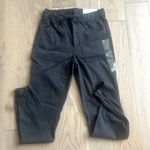 American Eagle Outfitters Stretch Jegging size 4 black pants. New with Tags!
